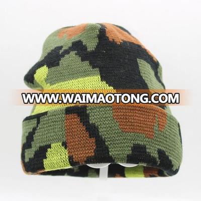 custom label /leather patch 100% acrylic green wholesale camo beanie hat with logo